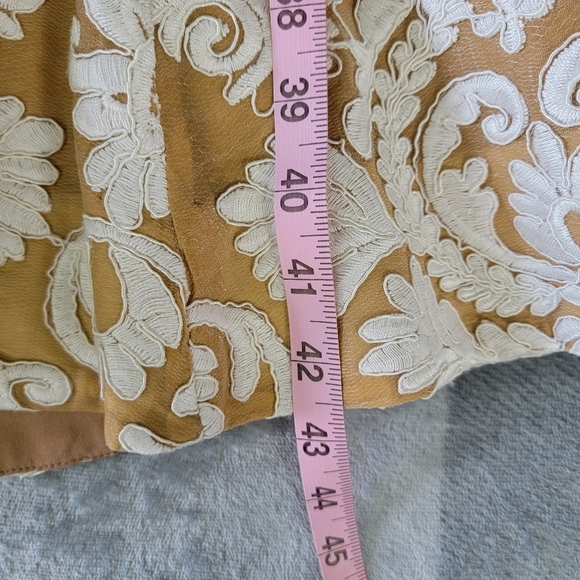 NWT Dress The Population Isabelle Dress Beige White Tulip Hem Sleeveless Small - Picture 16 of 16